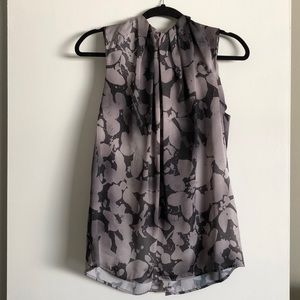 Benetton Sleeveless Floral Button Back Blouse